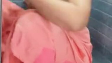 Bathing Village Wife Sexy Video