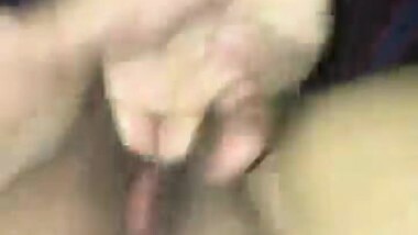 Indian Giri Pussy Stretching Before Getting Fucked