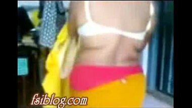 Sexy chubby bangladeshi bhabi front of cam
