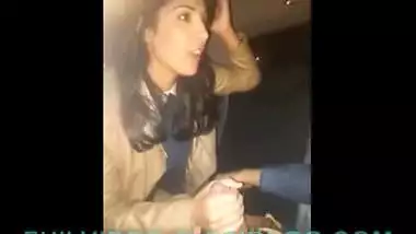 Sexy New Delhi Girlfriend Gives Blowjob In the Car