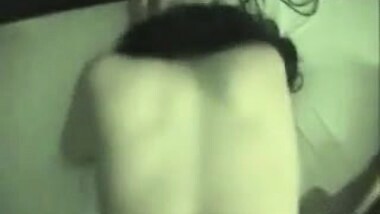 Indian GF gets nailed hard on the bed 
