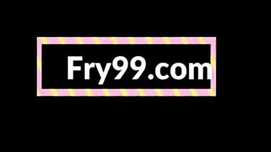 Beautiful Paki Girl Showing