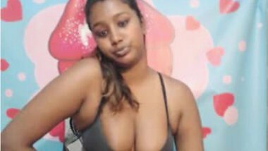 Indian Hotie Sneak Peek