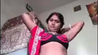 Bihari Bhabhi showing boobs on cam video clip