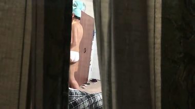 NRI bhabhi caught nude dressing video