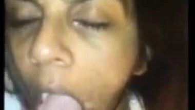 Horny Dusky Tamil Aunty Passionate Blowjob