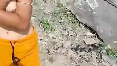 White boobs girl viral xxx Indian outdoor