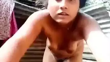 Desi village wife nude bath