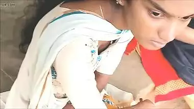 Tamil young girl deep boobs cleavage 1
