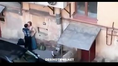 Mumbai college girl caught by during outdoor sex