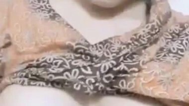 Beautiful Girl Showing And Fingering 2 Clip-Merged