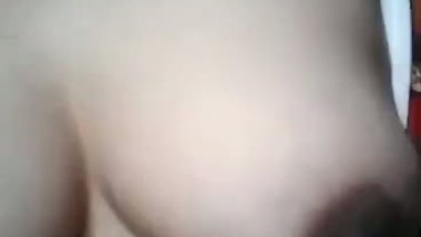 Horny girl desi boob press viral topless selfie