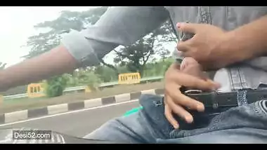 [ XXX Indian porn ] Desi lover fun in motorcycle