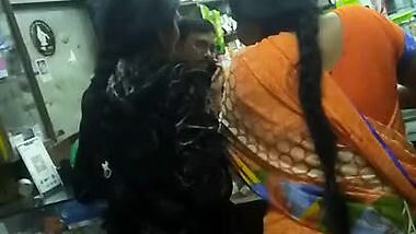 Hot aunty big ass booty