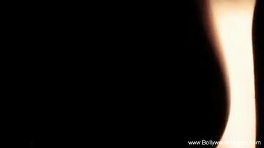 Indian MILF Dancer Looks So Erotic