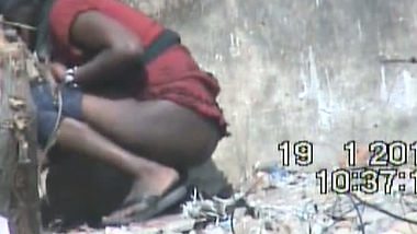 Indian village girl peeing video