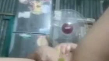 Narayanganj girl masturbating using banana MMS video