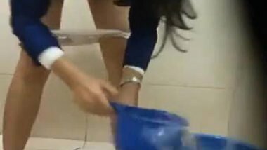 Sexy Indian Air Hostess Peeing