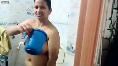 Bangladeshi Wife In Shower – Movies