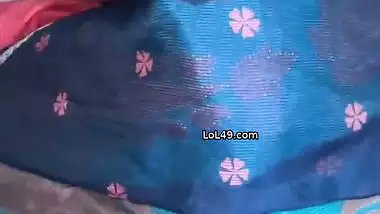 Boob press over bra and bhabhi sucking devar dick