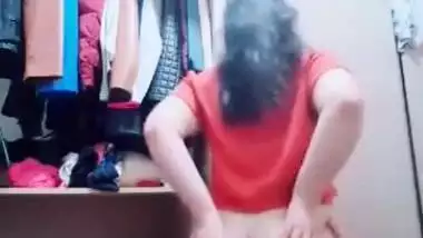 Woman In Red Thong Masturbates On Video Call And Goes Viral