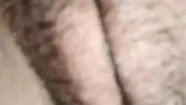 Indian village aunty fingering pussy viral clip