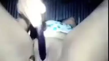 Horny Desi girl dildoing her chubby pussy with zucchini XXX