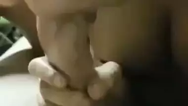 Delhi babe sucks a thick dick in gf bf sex video