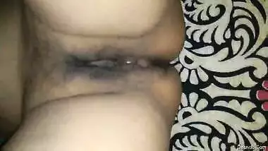 Desi bhabhi pussy fingering and recording by hubby after fucking