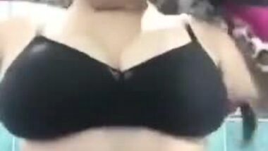 Cute Paki Girl Showing Big Boobs