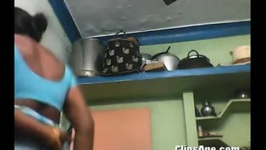 Hot maid showing boobs free porn MMS video