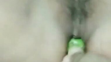 Desi village bhabi play with begun