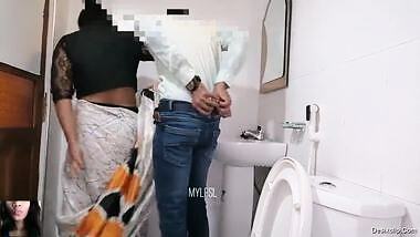 Newly married couple trying fucking fun over washbasin its really thrilling