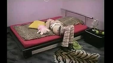 Curvy Brunette Playing with Her Cunt