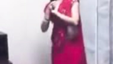 Dance in Saree - NON NUDE 