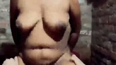 Mature Aunty riding young lover dick