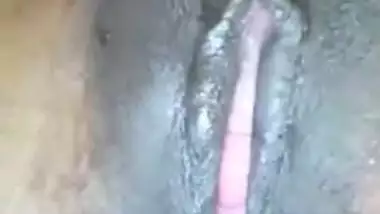Modest Indian gal demonstrates XXX vagina showing it is ready for sex