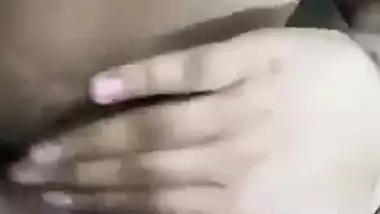 Indian girl nude MMS after stripping on camera