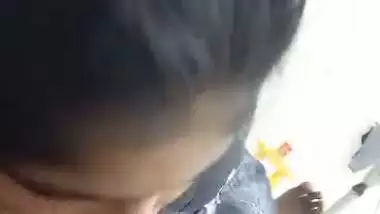 Kinky lover shoots his desi GF’s blowjob MMS