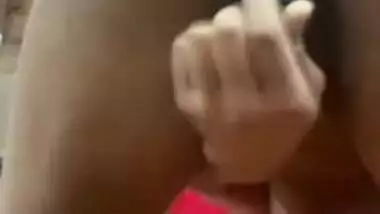 Desi bhabi fingering pussy selfie cam