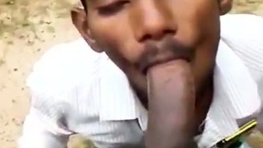Pervert gets an outdoor blowjob from his friend