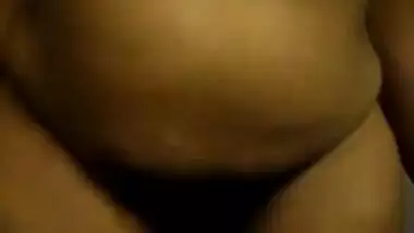 tamil bhabhi exposing her big boobs with hairy pussy in indian sex video