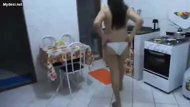 bhabi shot nude just before going to bathroom mms clip