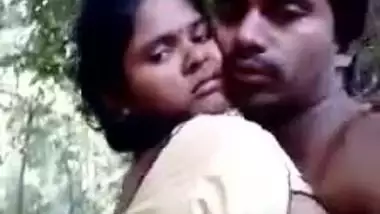 Boy films him kissing his Indian sex wife in such a XXX manner