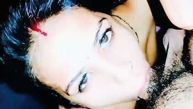 Newly married wife’s xxx honeymoon video MMS