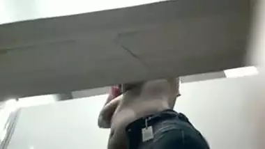 Srilankan trial room clips