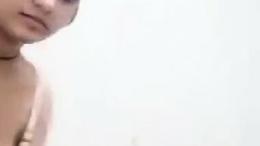 Desi Girl removing suite in bathroom