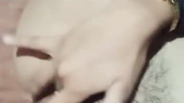 Unsatisfied village bhabhi fingering and cumming