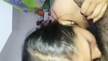 Newly Married Sexy Tamil Bhabi giving Blowjob to hubby.