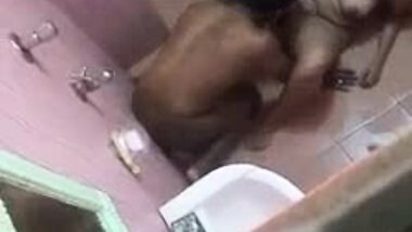 Desi horny couple caught having sex in bathroom